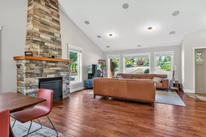 Breakfast Nook Photo of 1420 Sundance Place, Gibsons, BC