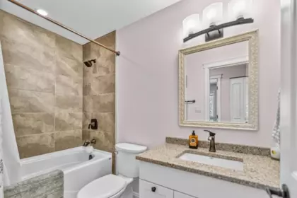 Guest Bathroom Photo of 1420 Sundance Place, Gibsons, BC