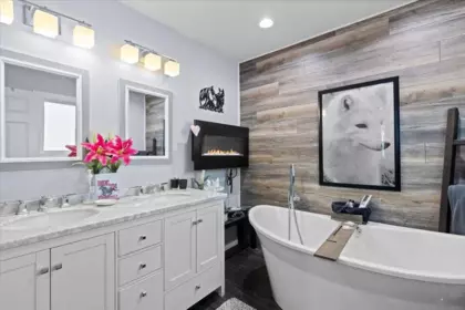 Mudroom Photo of 3344 Omineca Court, Abbotsford, BC
