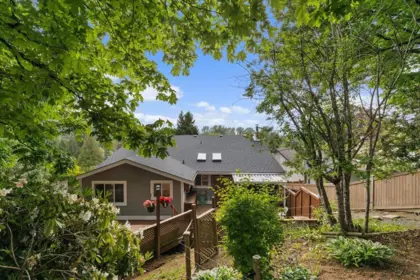 Swimming Pool Photo of 3344 Omineca Court, Abbotsford, BC