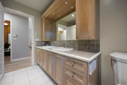 Powder Room Photo of 7 5201 Oakmount Crescent, Burnaby, BC