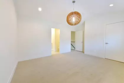 Basement Recreation Room Photo of 15 15688 28 Avenue, Surrey, BC