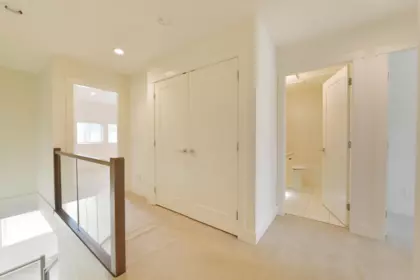 Guest Bathroom Photo of 15 15688 28 Avenue, Surrey, BC