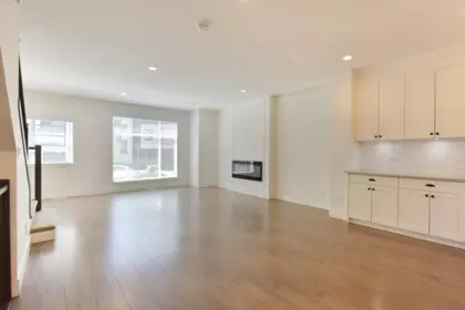 Kitchen Photo of 15 15688 28 Avenue, Surrey, BC