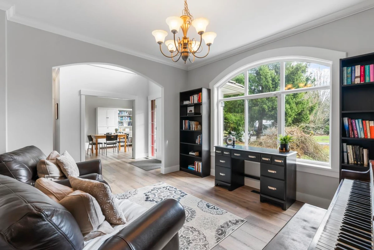 Dining Area Photo of 9855 182 Street, Surrey, BC
