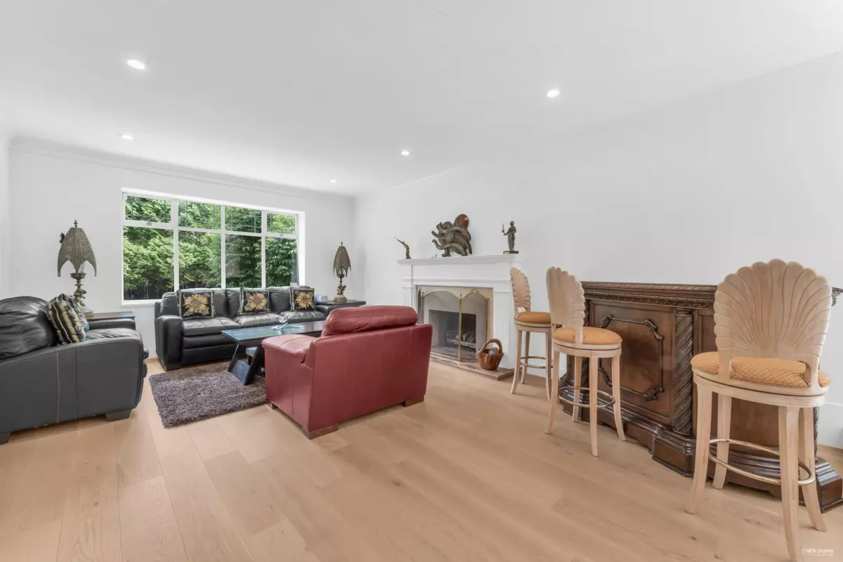 Family Room Photo of 441 Inglewood Avenue, West Vancouver, BC