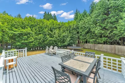 Hallway Photo of 441 Inglewood Avenue, West Vancouver, BC