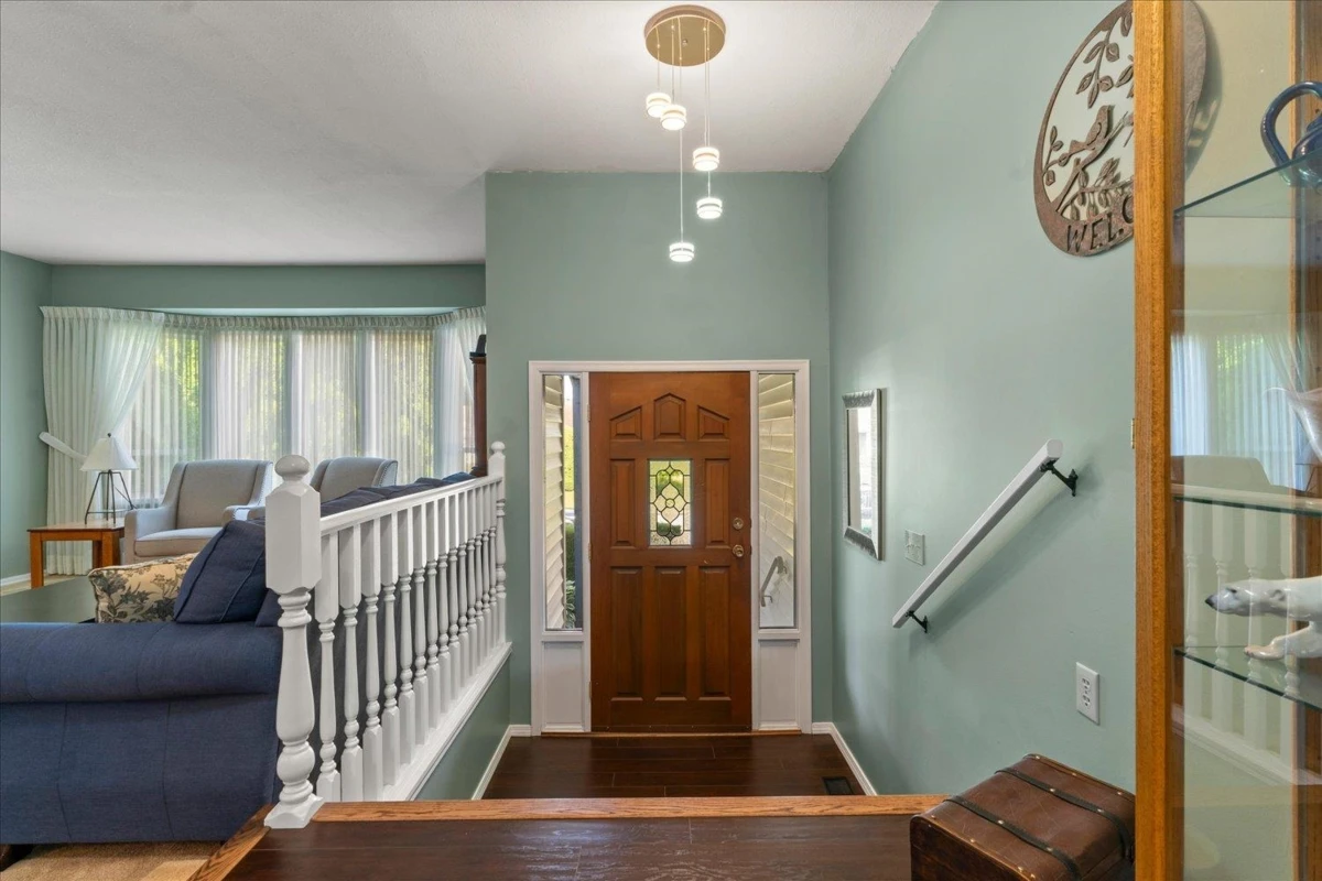 Living Room Photo of 3731 Nicola Street, Abbotsford, BC