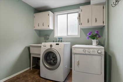 Basement Recreation Room Photo of 3731 Nicola Street, Abbotsford, BC