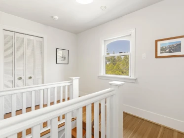 Entry Foyer Photo of 4269 W 13th Avenue, Vancouver, BC