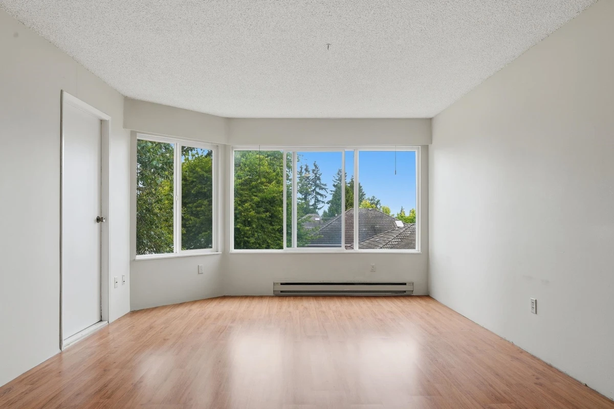 Family Room Photo of 209 9635 121 Street, Surrey, BC