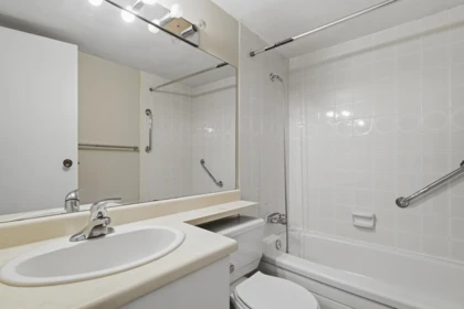 Bedroom 4 Photo of 209 9635 121 Street, Surrey, BC