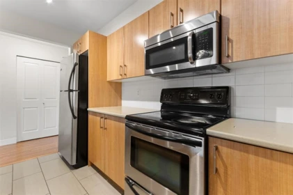 Kitchen Island Photo of 108 45555 Yale Road, Chilliwack, BC