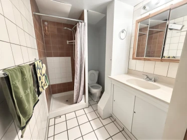 Guest Bathroom Photo of 10580 Dennis Crescent, Richmond, BC