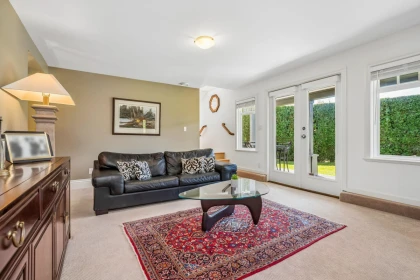 Kitchen Photo of 954 Tudor Avenue, North Vancouver, BC