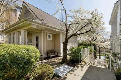 Garden / Landscaping Photo of 21 2885 E Kent Avenue North Avenue, Vancouver, BC