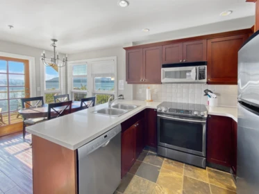 Breakfast Nook Photo of 10C 2315 Mackinnon Road, Pender Island, BC