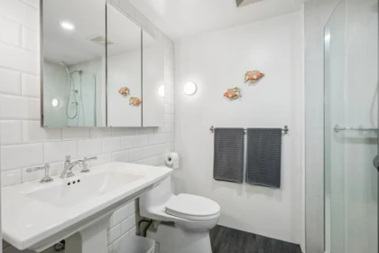 Primary Bathroom Photo of 308 1275 Hamilton Street, Vancouver, BC