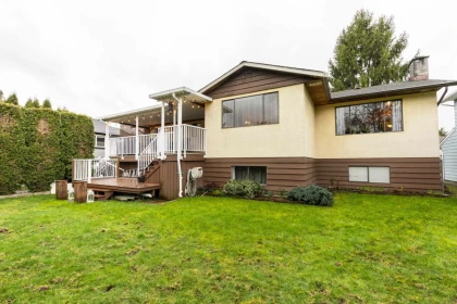 Hot Tub / Spa Photo of 11645 88a Avenue, Delta, BC