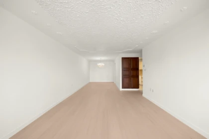 Hallway Photo of 1002 6651 Minoru Boulevard, Richmond, BC