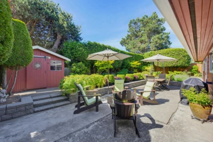Backyard Photo of 5558 49 Avenue, Delta, BC
