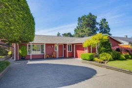 5558 49 Avenue, Delta, BC