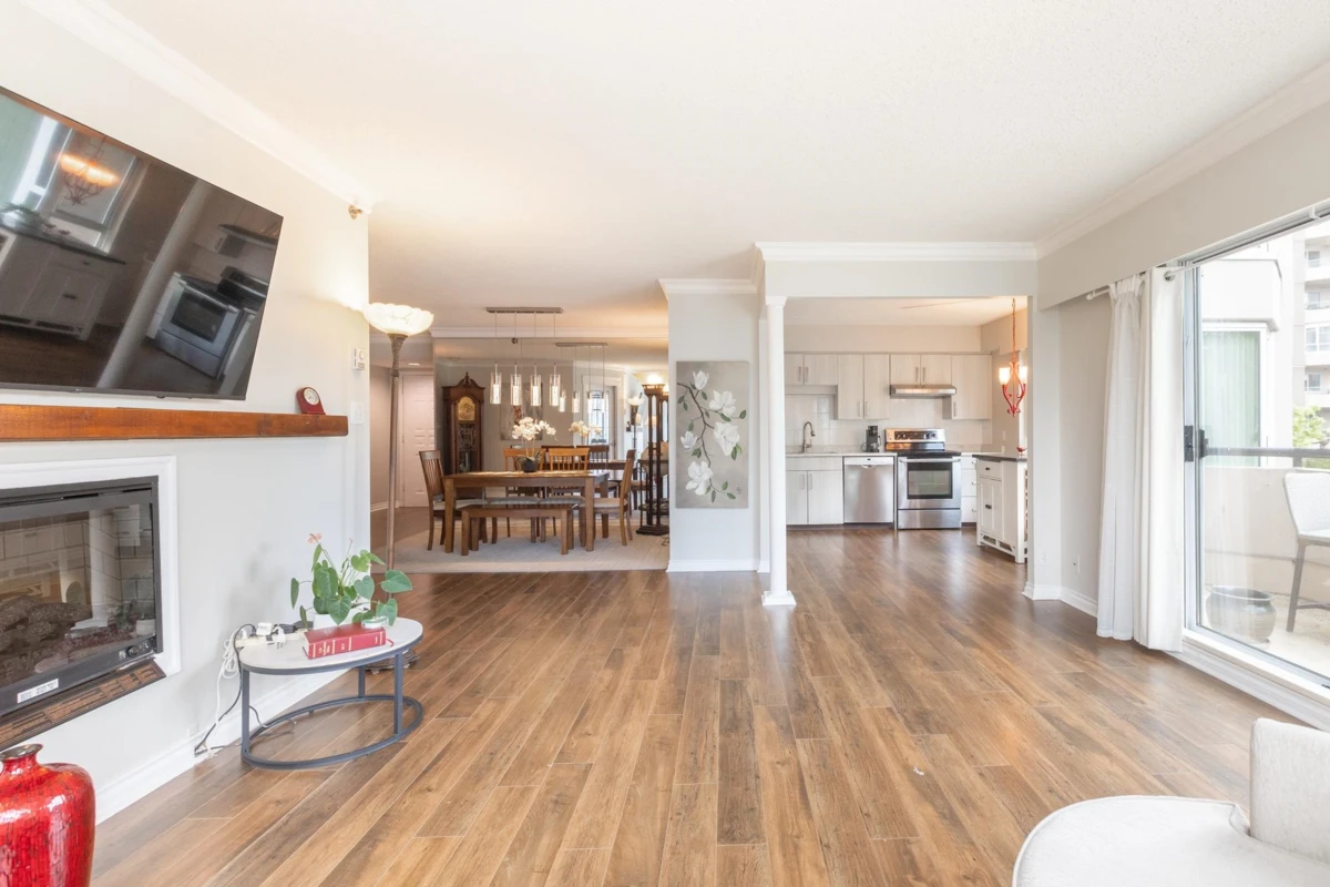 Dining Area Photo of 203 3170 Gladwin Road, Abbotsford, BC
