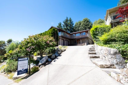 Outdoor Kitchen Photo of 485 ABBS ROAD, Gibsons BC V0N 1V0