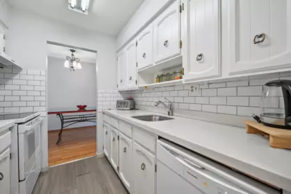 202 8770 Laurel Street, Vancouver, BC, Vancouver — Apartment/Condo for sale