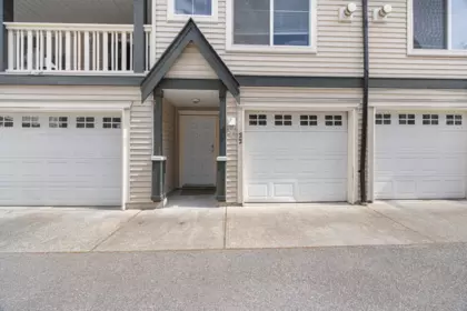 Backyard Photo of 22 15355 26 Avenue, Surrey, BC