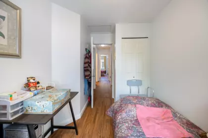 Basement Recreation Room Photo of 22 15355 26 Avenue, Surrey, BC