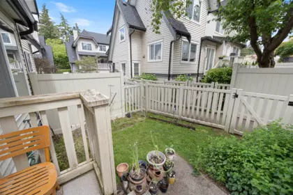 Outdoor Patio Photo of 22 15355 26 Avenue, Surrey, BC