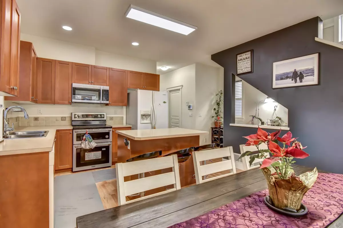 Living Room Photo of 6914 190 Street, Surrey, BC