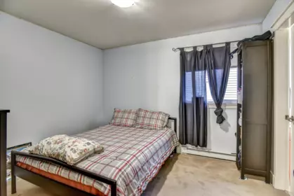 Bedroom 3 Photo of 6914 190 Street, Surrey, BC