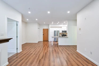 Loft / Bonus Room Photo of 213 33318 E Bourquin Crescent, Abbotsford, BC