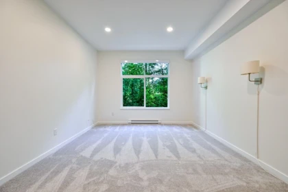 Outdoor Deck Photo of 213 33318 E Bourquin Crescent, Abbotsford, BC