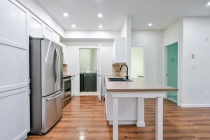 Pantry Photo of 213 33318 E Bourquin Crescent, Abbotsford, BC