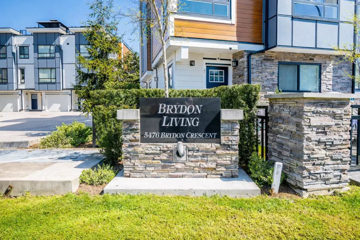 Family Room Photo of 30 5476 Brydon Crescent, Langley, BC
