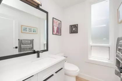 Guest Bathroom Photo of 30 5476 Brydon Crescent, Langley, BC