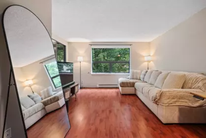 Powder Room Photo of 402 1350 Comox Street, Vancouver, BC
