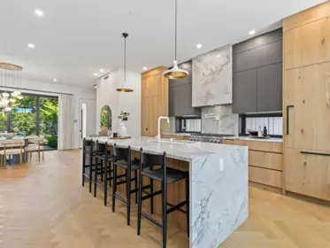 Kitchen Photo of 1 3768 W 2nd Avenue, Vancouver, BC
