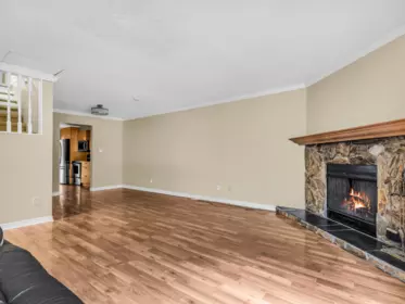 Kitchen Photo of 14783 101 Avenue, Surrey, BC