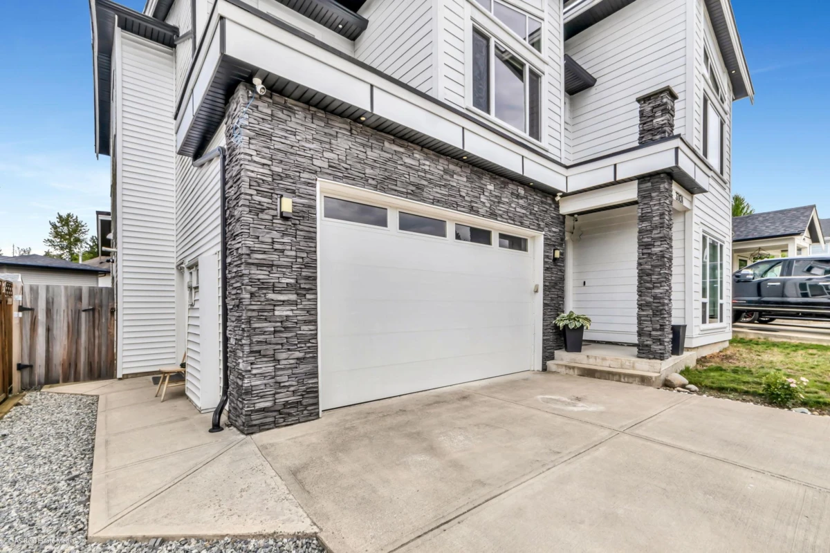 Exterior Rear Photo of 33131 Benedict Boulevard, Mission, BC