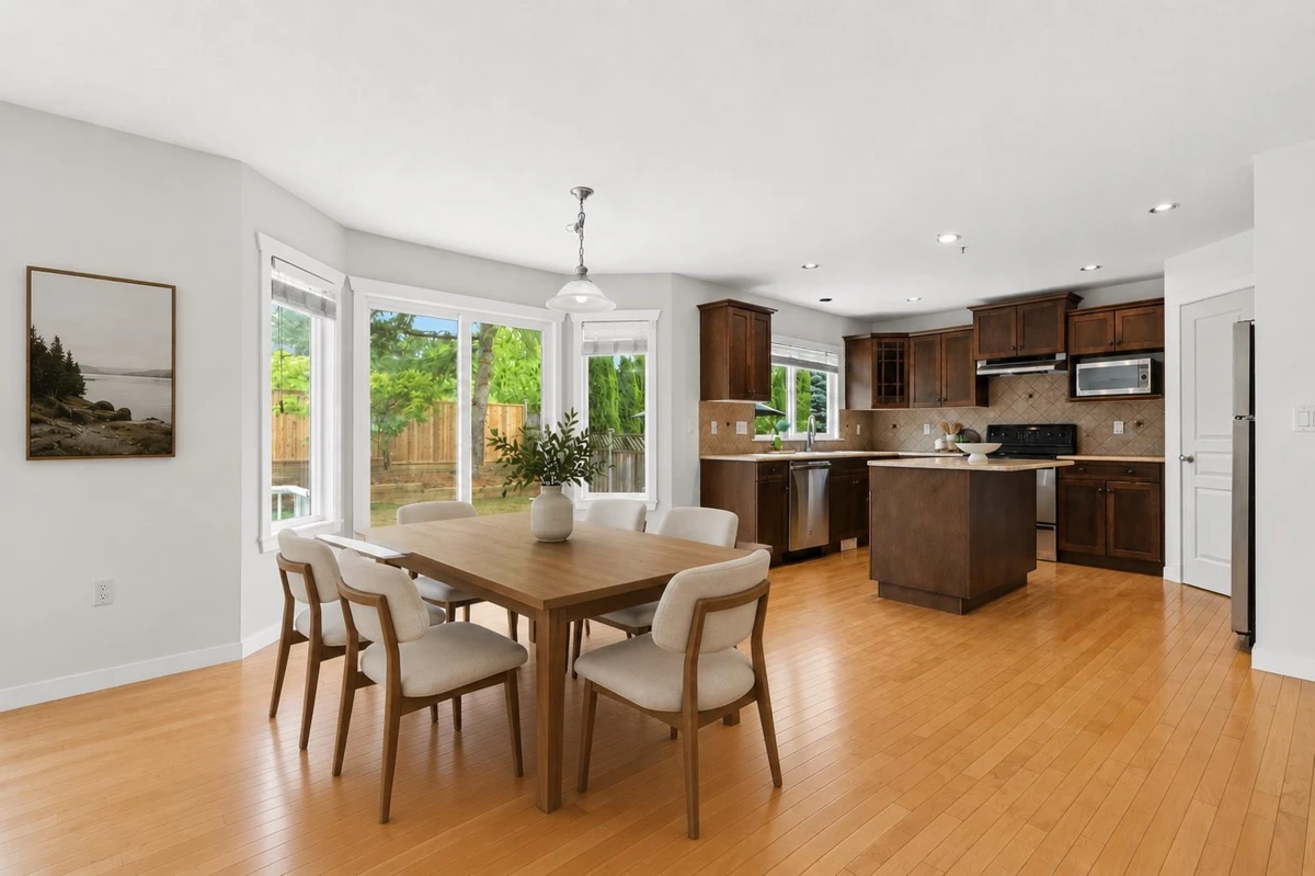Dining Area Photo of 20613 66a Avenue, Langley, BC