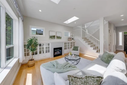 226 Gifford Place, New Westminster, BC, New Westminster — Single Family Residence for sale