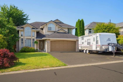 19128 63 Avenue, Surrey, BC, Surrey — Single Family Residence for sale