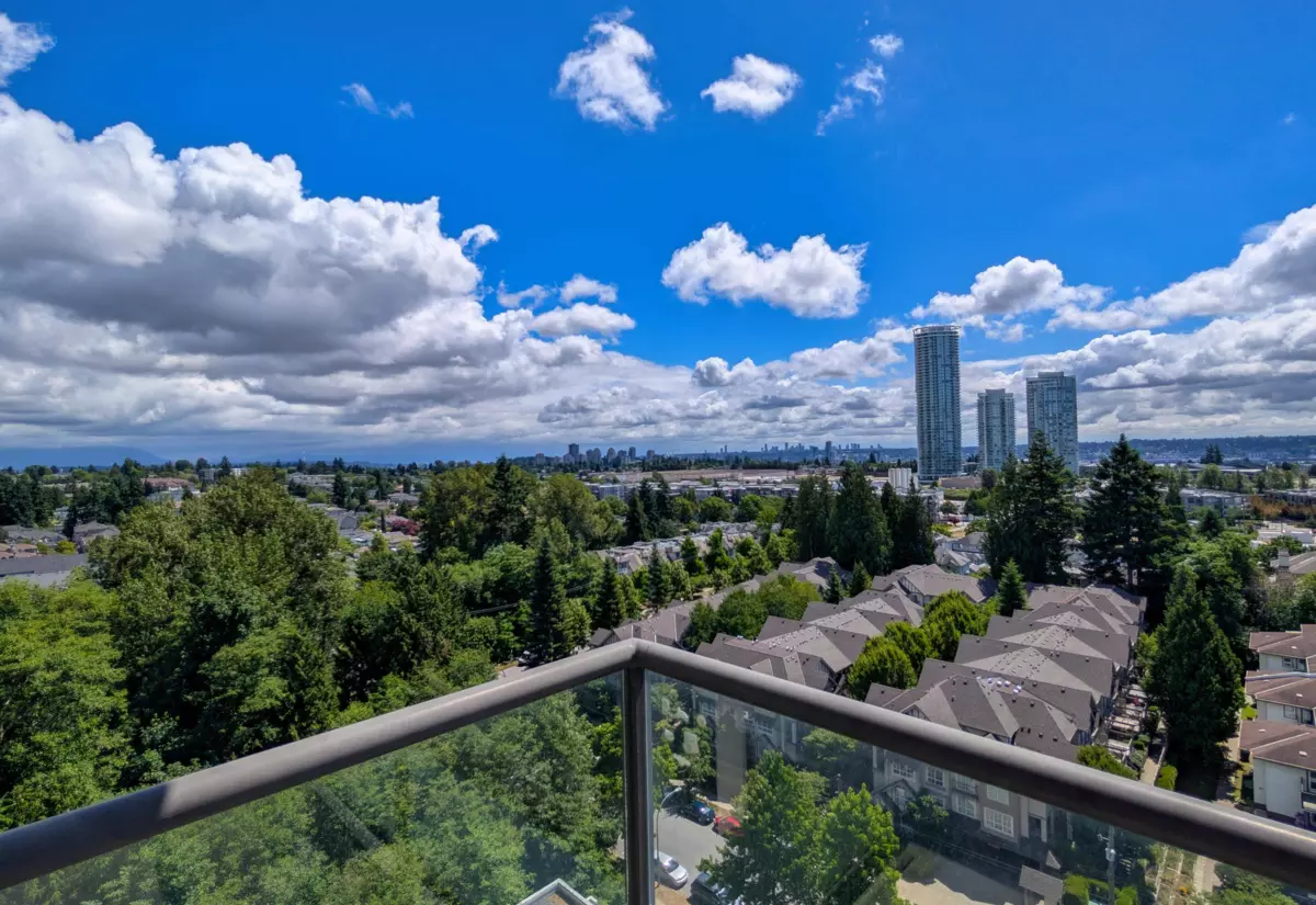 Family Room Photo of 1707 7088 18th Avenue, Burnaby, BC