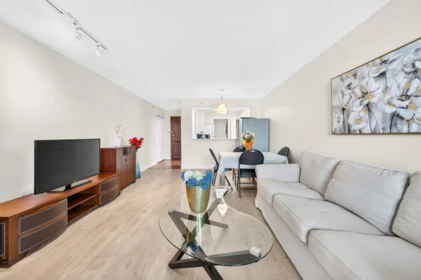 Hallway Photo of 1106 7380 Elmbridge Way, Richmond, BC