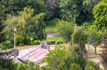 Backyard Photo of 902 6333 Katsura Street, Richmond, BC