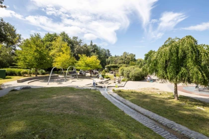 Hot Tub / Spa Photo of 902 6333 Katsura Street, Richmond, BC